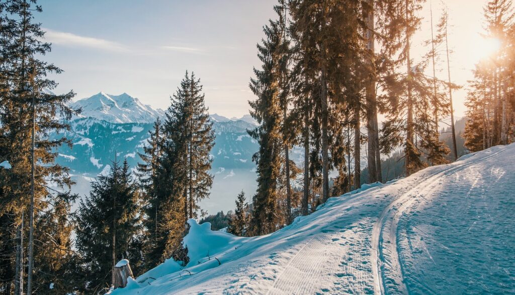 Wanderwege bei Sonnenuntergang